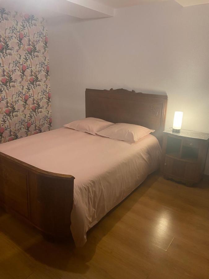 La Chambre D'Angele Sedan Kültér fotó